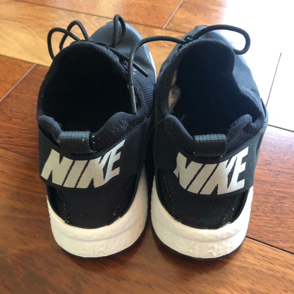 nike huarache size 7 youth